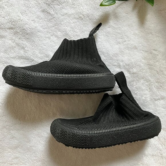 Jan & Jul Black Knit Hi-Top Shoes | Toddler Size 5 | Machine Washable Slip-On - Picture 5 of 11
